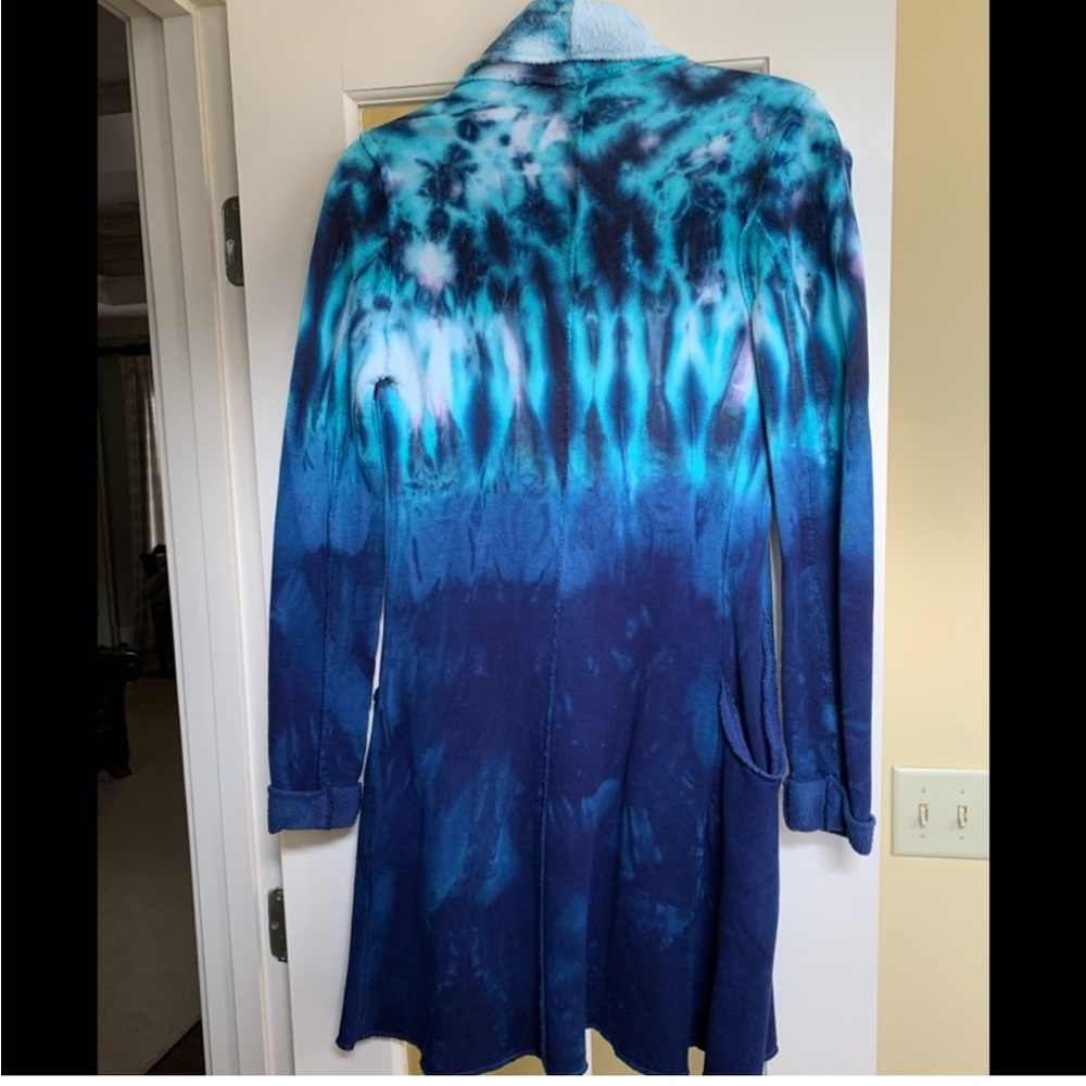 Brightly Twisted along Cardigan - Picture 4 of 5
